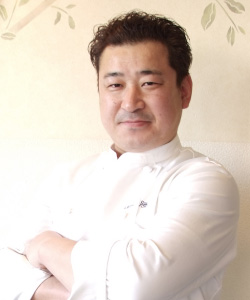 オーナーシェフ　河原良治Ph.